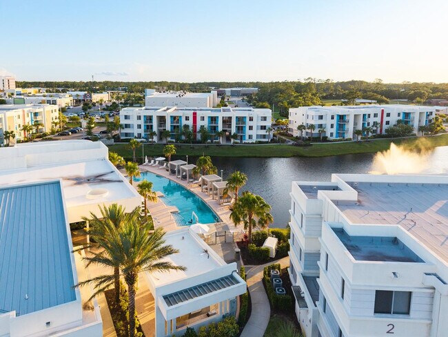 Building Photo - 257 S Seneca Blvd