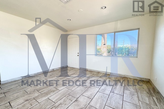 Building Photo - 3Bed/2Bath House 35th Ave/Bethany! NO APPLICATION FEE! - RV GATE, NO HOA!