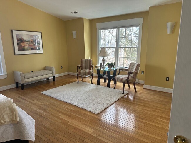 Building Photo - Beautiful Annapolis Home