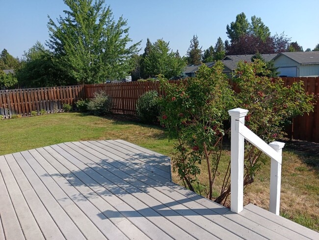 Building Photo - Charming Single-Level Home in Bend’s Mountain View Area