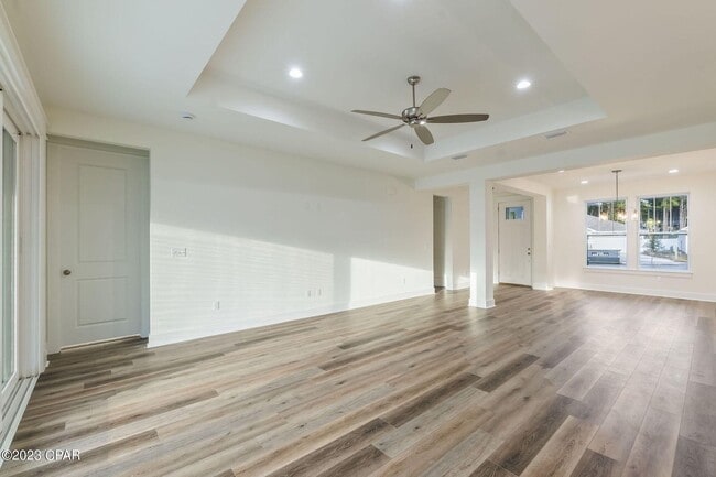 Building Photo - 455 Foxtail Wy