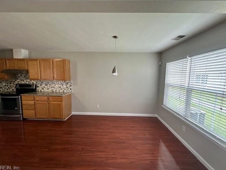 Building Photo - 4404 Glen Ellert Ct