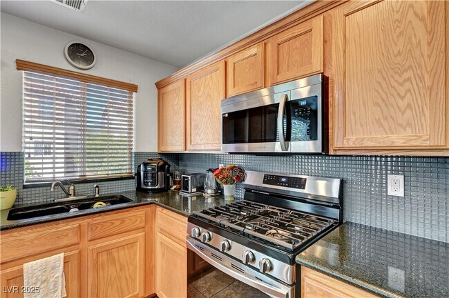Building Photo - 8949 Brian Christopher Ave