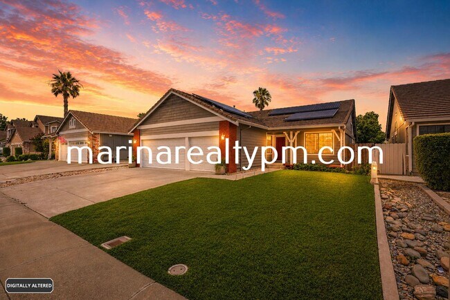 Building Photo - Home Sweet home-Beautiful remolded 3 bedroom 2 bathroom