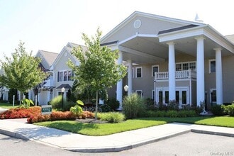 Building Photo - 2200 Dolphin Ln