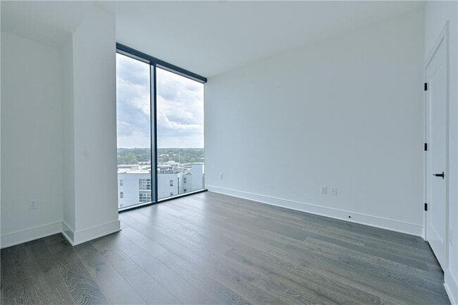 Building Photo - 788 West Marietta St NW