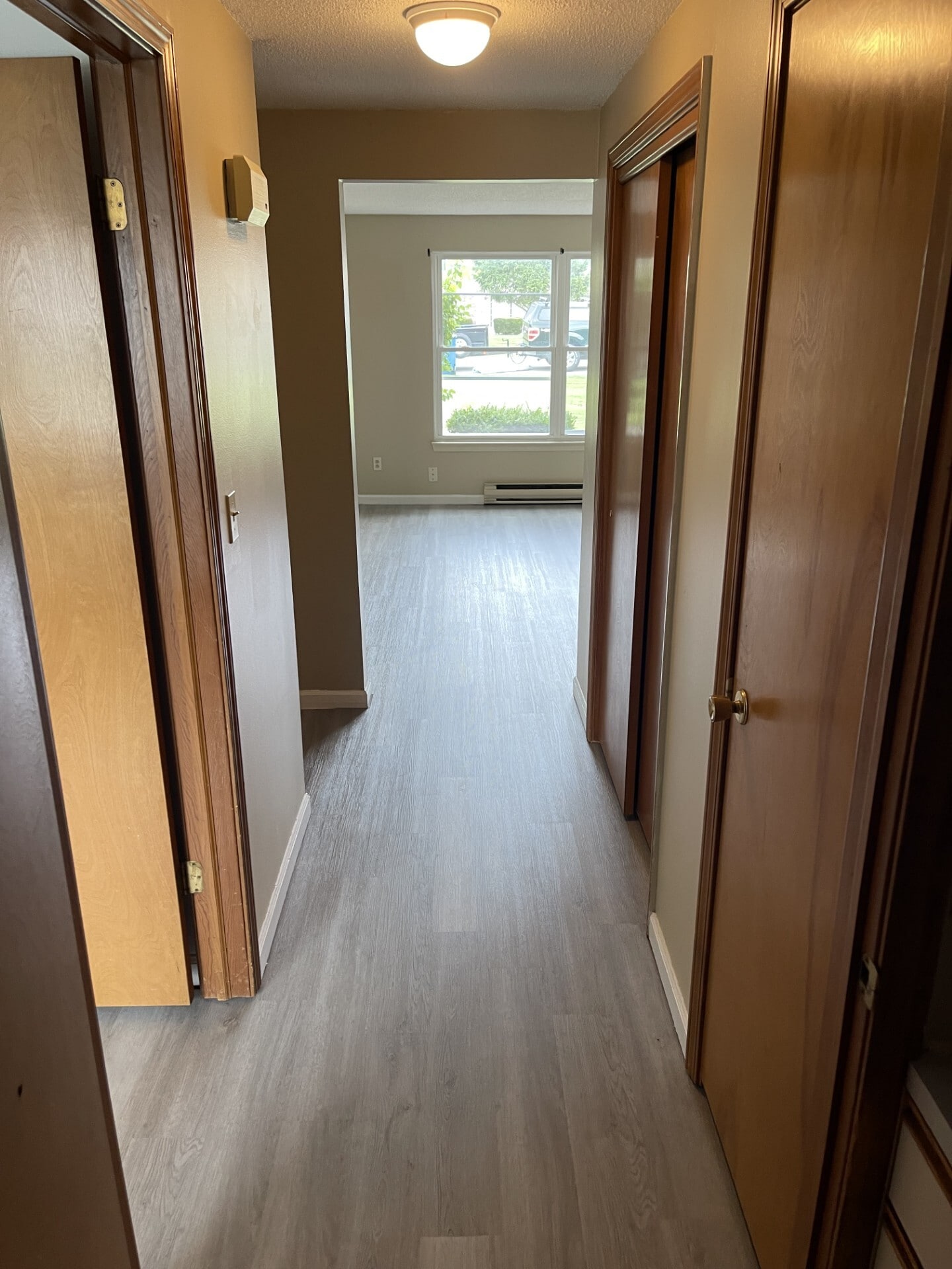 Building Photo - 2716 Alder Creek Dr S