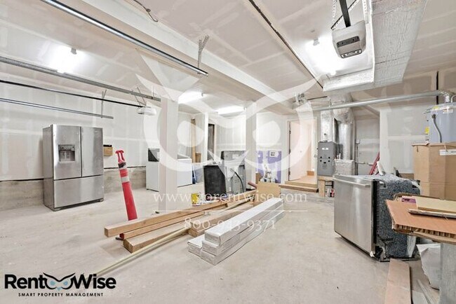 Building Photo - 1 Marview Way