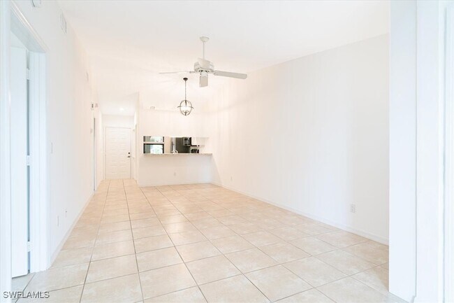 Building Photo - 2009 Pine Isle Ln