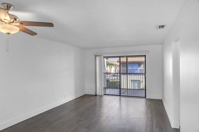 Building Photo - 7951 Southgate Blvd