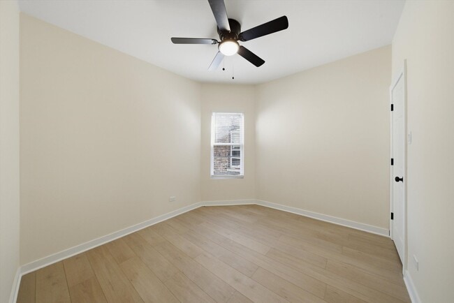 Building Photo - 4957 W Superior St