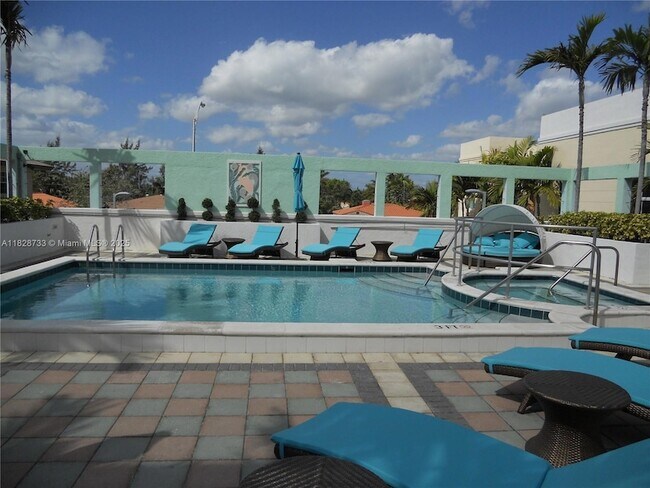 Building Photo - 9172 Collins Ave
