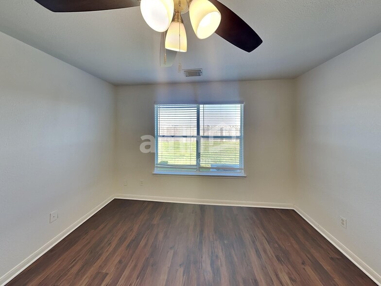 Building Photo - 3555 Red Meadows Dr