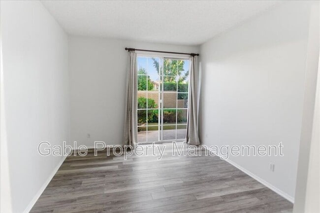 Building Photo - 23903 Del Monte Dr.