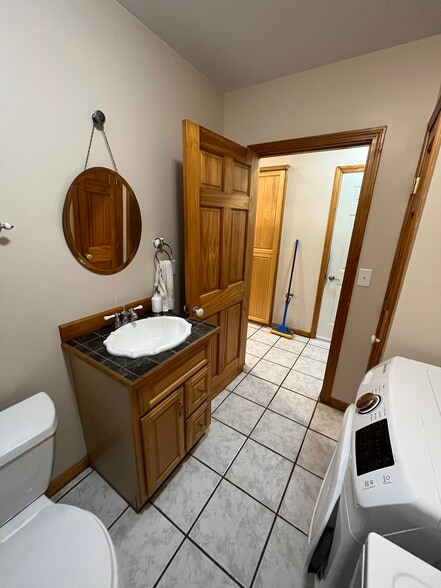 Laundry Room / Half Bathroom - 79 Lawrence Rd