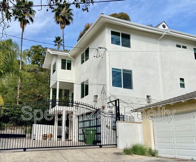 Building Photo - 1827 Hill Dr