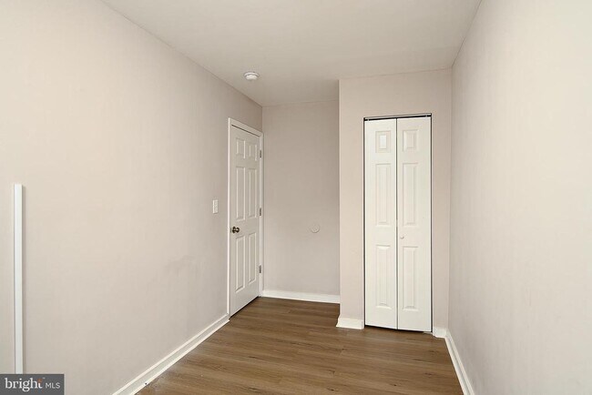 Building Photo - 2207 Callow Ave