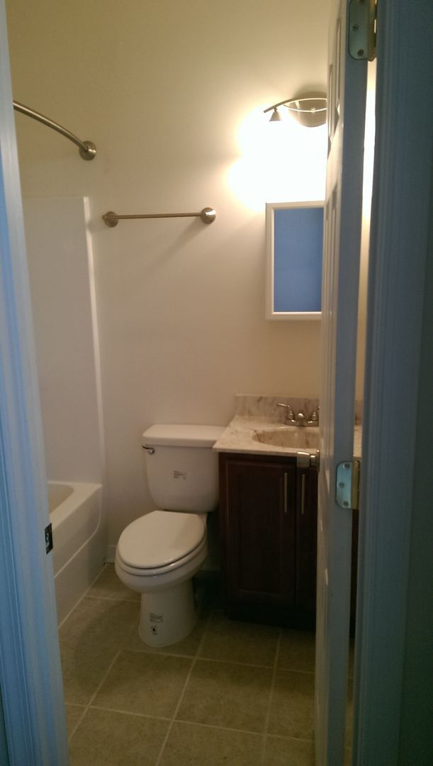 Building Photo - Spacious & Modern 3Bd|2Ba House tucked awa...