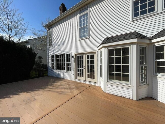 Building Photo - 9440 Flowerden Ln