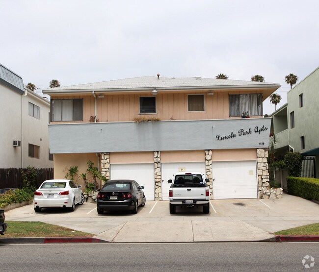 1129 Lincoln Blvd - 1129 Lincoln Blvd Santa Monica CA 90403 | Apartment