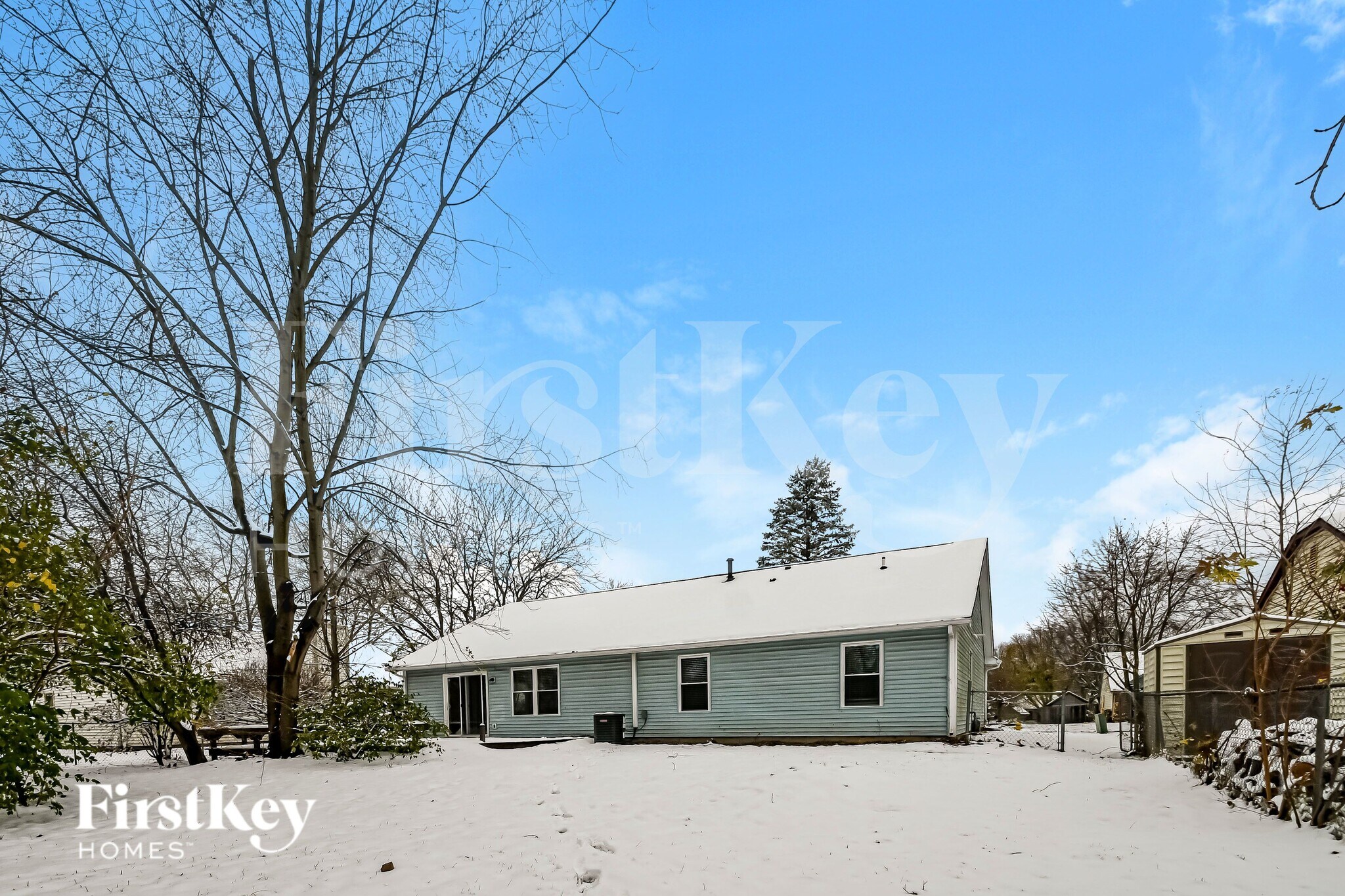 Building Photo - 7427 Cobblestone W Dr