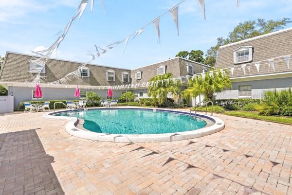 Building Photo - 1717 Belleair Forest Dr