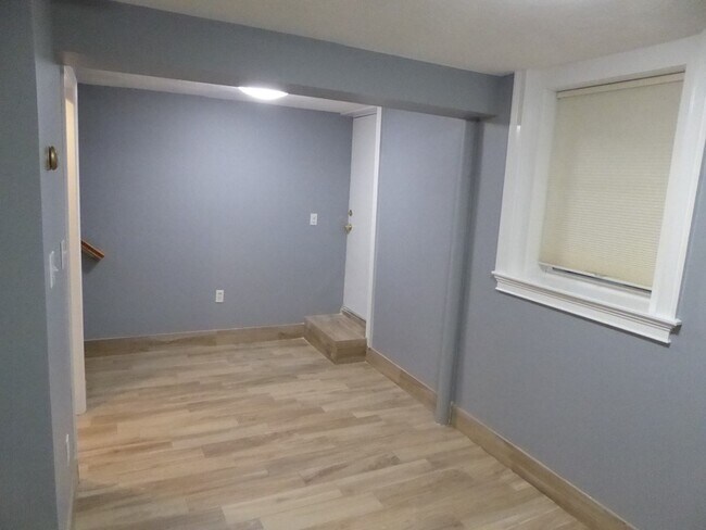 Building Photo - 61 Baxter St