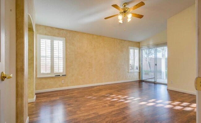 Building Photo - 8164 Sedona Sunset Dr