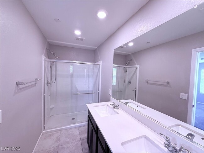 Building Photo - 5322 Lazy Breeze Ave