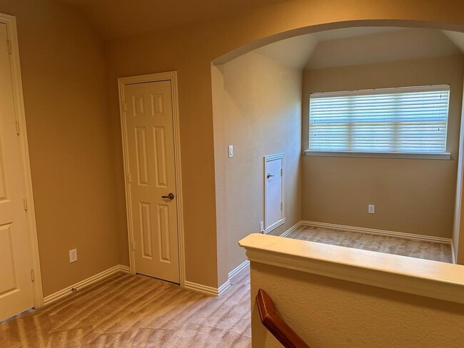 Building Photo - 6794 Calm Meadow Dr