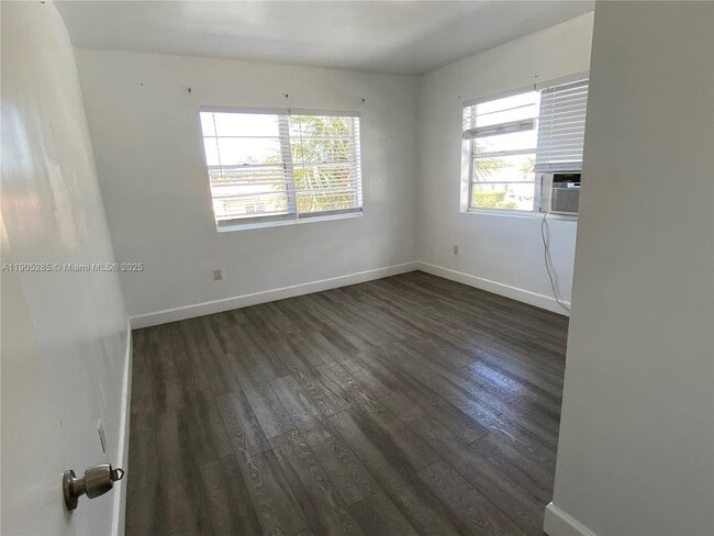 Building Photo - 9025 Harding Ave