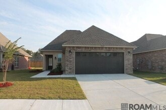 Building Photo - 37237 Market Place Drive