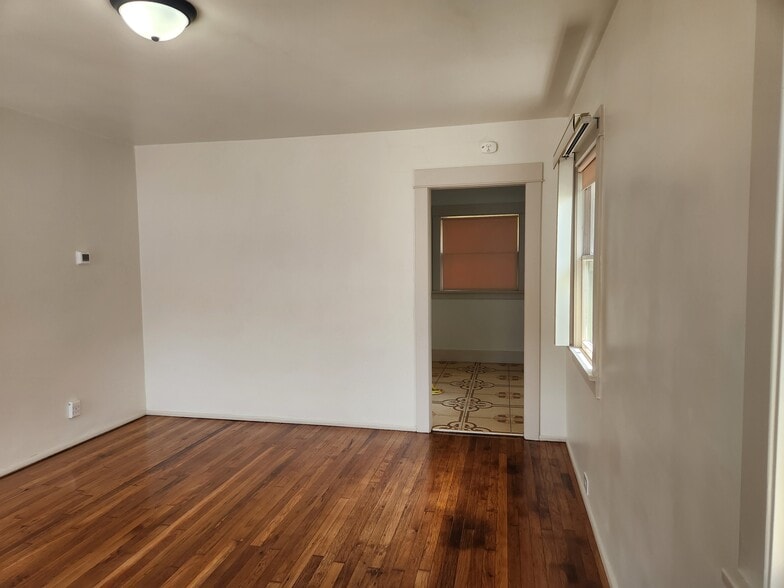 Building Photo - 612 Coronado Ave