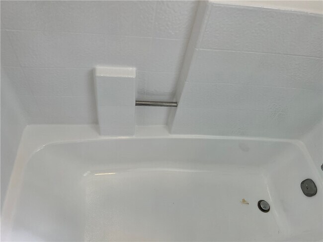 Building Photo - 23401 La Crescenta