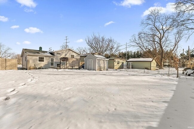 Building Photo - 1715 Rerick St