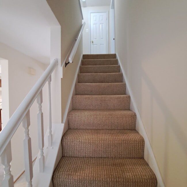 Building Photo - 3646 Lightner Ct