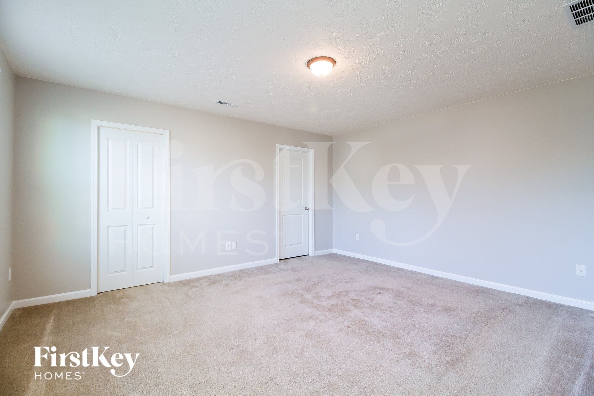 Building Photo - 6156 Woodville Dr