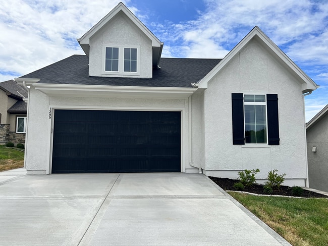 Building Photo - 1299 SW Heartwood Dr