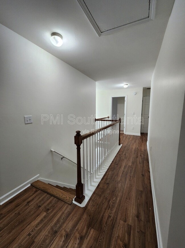 Building Photo - 2551 Wrangler Dr