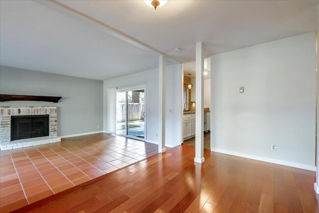 Building Photo - 39191 Argonaut Way