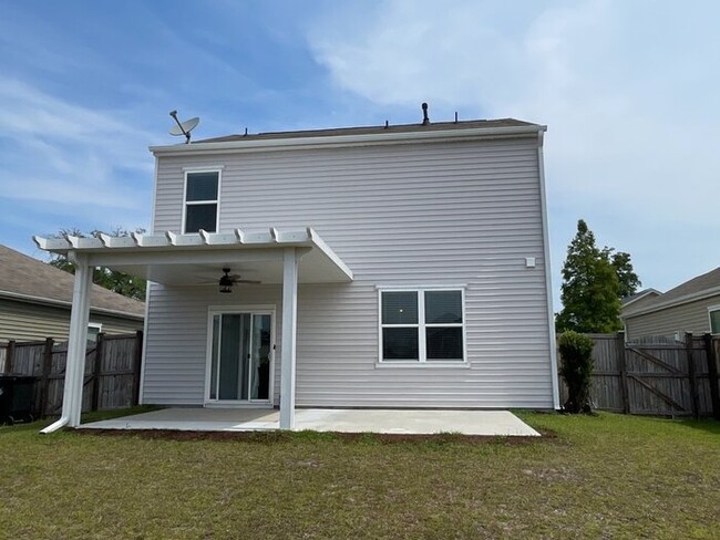 Building Photo - 9691 Mosgrove Ave