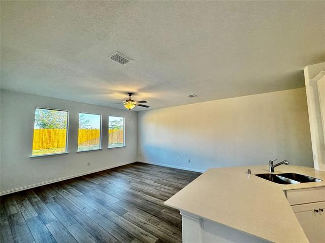 Building Photo - 1016 Longleaf Ln