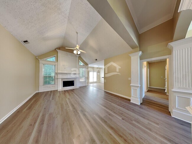 Building Photo - 5701 Rutland Cir