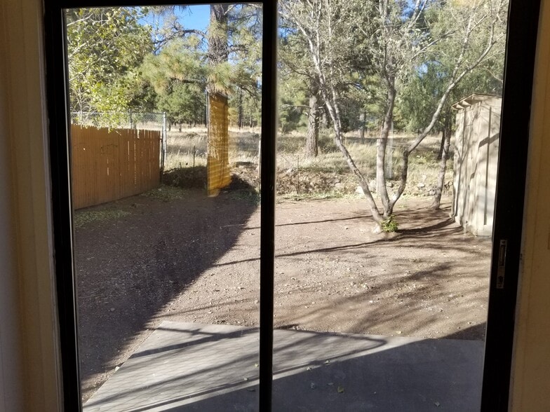 Building Photo - 6717 N Snowflake Dr