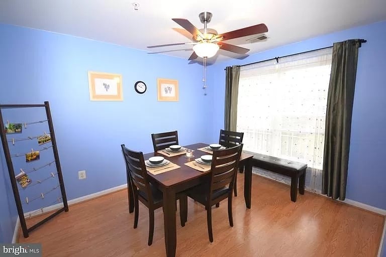 Den - 2501 Coach House Way