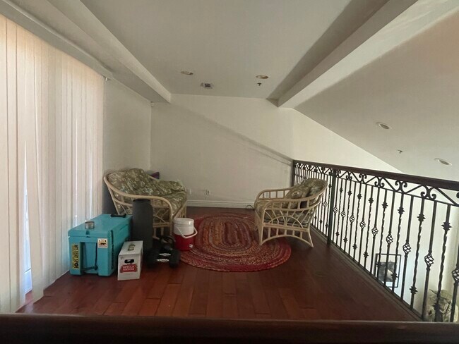 Building Photo - 6014 Barton Ave