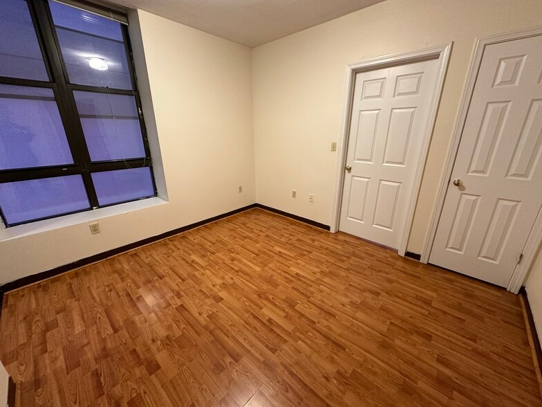 Building Photo - 79 Essex St