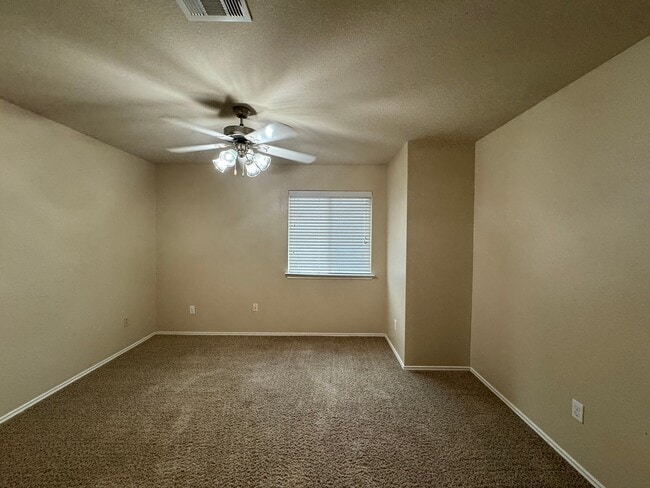 Building Photo - 6908 Golden Oak Ln