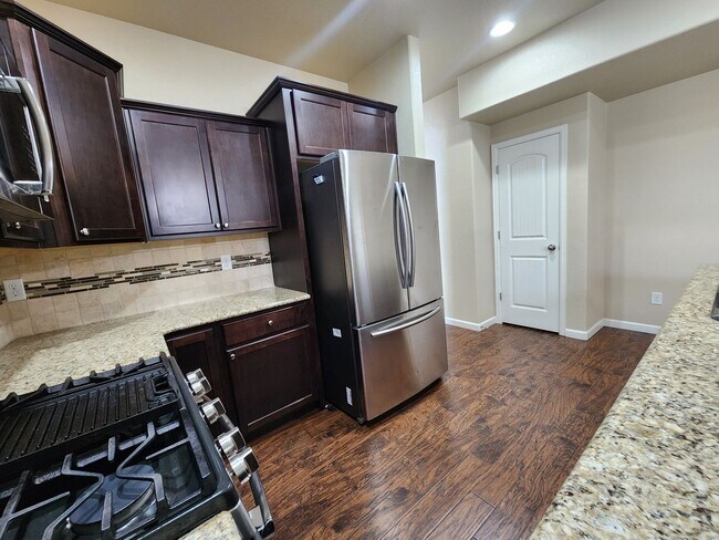 Building Photo - Quiet 2 bed 3 bath home in the 80923 area!!