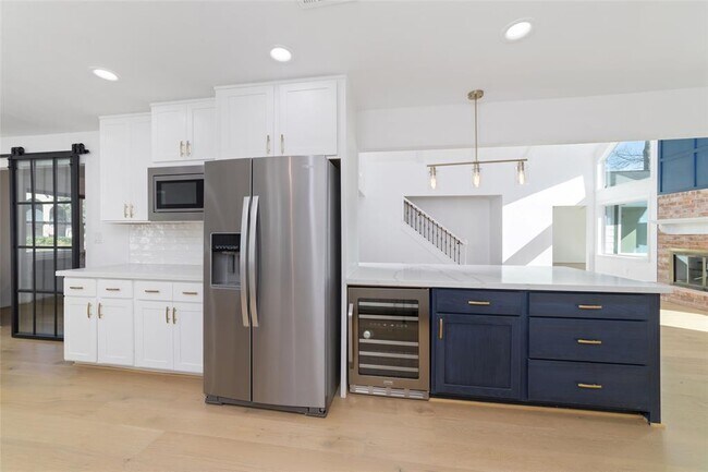 Building Photo - 10819 Candlewood Dr